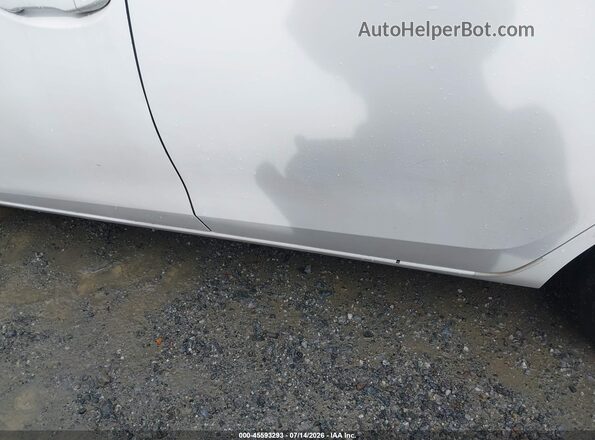 2T1BURHEXGC499343 2016 TOYOTA COROLLA White 