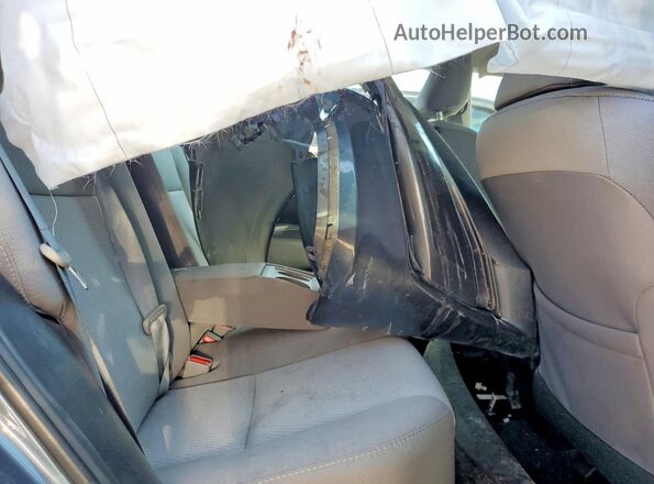 2T1BURHEXGC504931 2016 TOYOTA COROLLA Blue Rear seats view