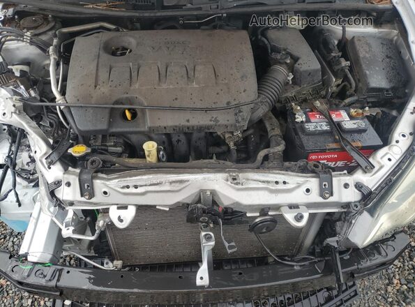 2T1BURHEXGC577720 2016 TOYOTA COROLLA Silver Rear interior view