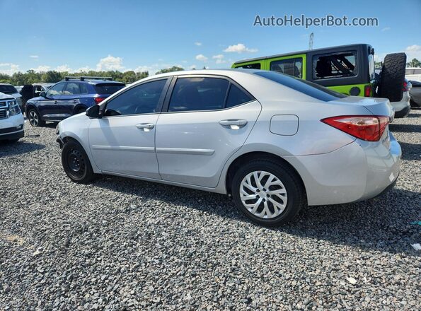 2T1BURHEXHC851533 2017 TOYOTA COROLLA Серебряный Задняя левая четверть