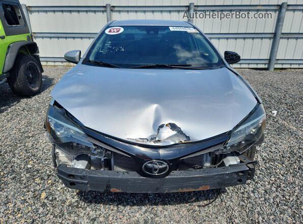 2T1BURHEXHC851533 2017 TOYOTA COROLLA Серебряный Вид спереди
