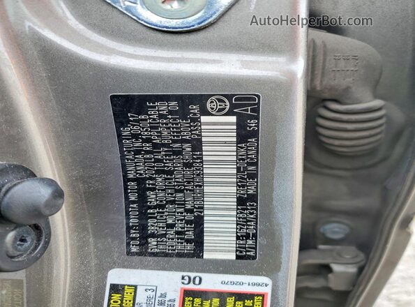 2T1BURHEXHC938414 2017 TOYOTA COROLLA Gray Engine compartment view