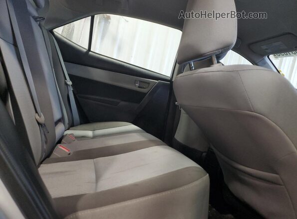 2T1BURHEXHC939000 2017 TOYOTA COROLLA Серебряный Вид задних сидений