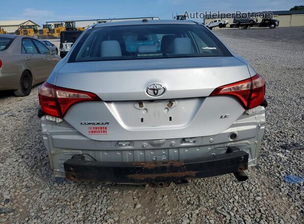 2T1BURHEXHC951373 2017 TOYOTA COROLLA Silver Вид ззаду