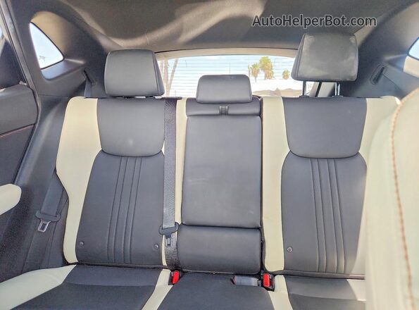 2T2AKCEZ4NC002091 2022 LEXUS NX Белый Вид задних сидений