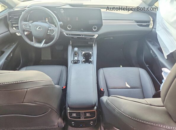 2T2BAMBA9SC057322 2025 LEXUS RX Белый Вид панели приборов