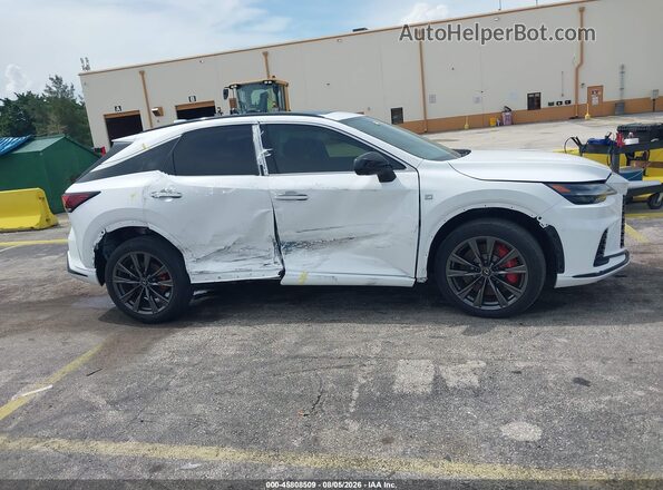 2T2BAMCA0RC040899 2024 LEXUS RX 350 White Vista interior trasera