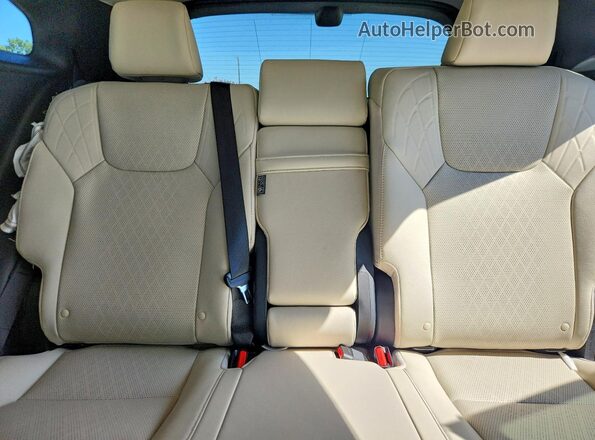 2T2BAMCA1TC139402 2026 LEXUS RX White Հետևի նստատեղերի տեսք