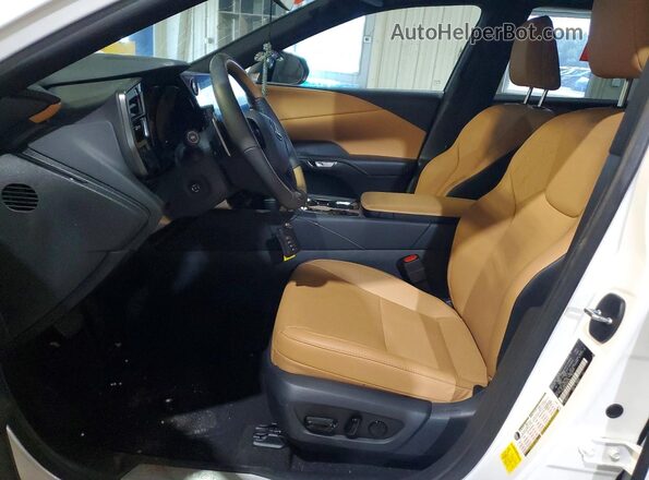 2T2BAMCA2RC086198 2024 LEXUS RX White Вид салону спереду