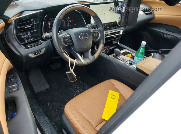 2T2BAMCA6PC021142 2023 LEXUS RX White Vista del salpicadero