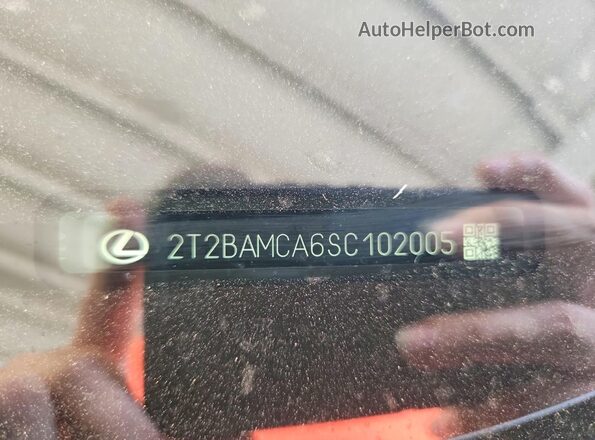 2T2BAMCA6SC102005 2025 LEXUS RX Silver Widok naklejki z numerem VIN