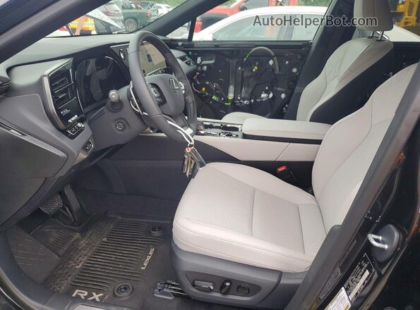 2T2BAMCA7TC148234 2026 LEXUS RX Черный Вид салона спереди