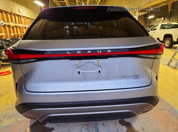 2T2BAMCA8TC144046 2026 LEXUS RX Серебряный Вид сзади