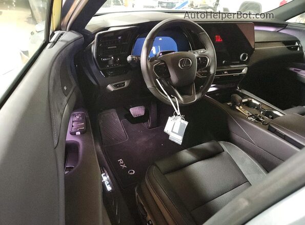 2T2BAMCA8TC144046 2026 LEXUS RX Серебряный Вид панели приборов