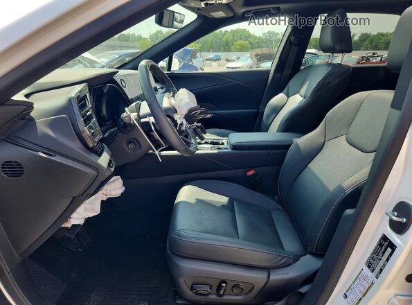 2T2BBMCA2PC002276 2023 LEXUS RX Белый Вид салона спереди