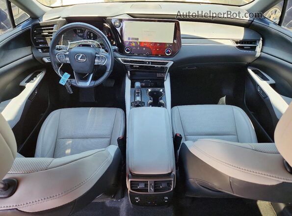 2T2BBMCA3PC003467 2023 LEXUS RX Зеленый Вид панели приборов