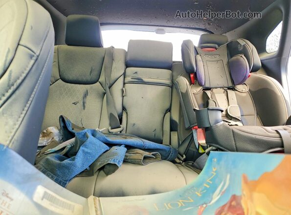 2T2BBMCAXSC068180 2025 LEXUS RX White Widok tylnych siedzeń