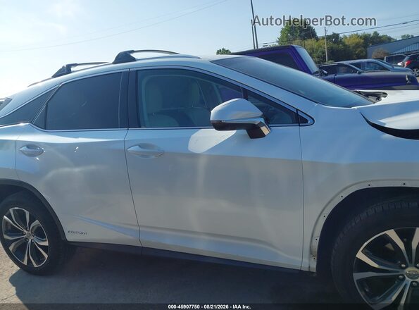 2T2BGMCA1GC008121 2016 LEXUS RX 450H White 360 interior view