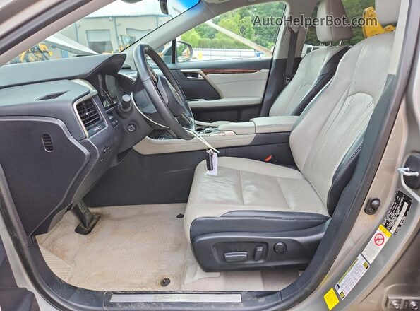 2T2BZMCA1JC152060 2018 LEXUS RX Silver Front interior view