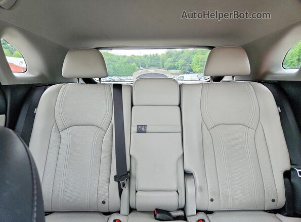 2T2BZMCA1JC152060 2018 LEXUS RX Silver Rear seats view