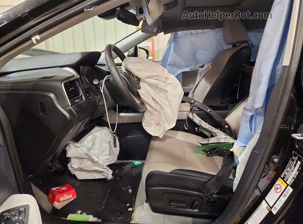 2T2BZMCA2KC186669 2019 LEXUS RX Black Vista interior delantera