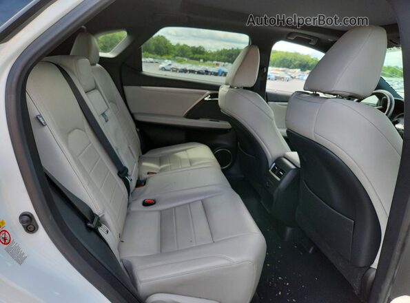 2T2BZMCA3GC031779 2016 LEXUS RX White უკანა სალონის ხედი