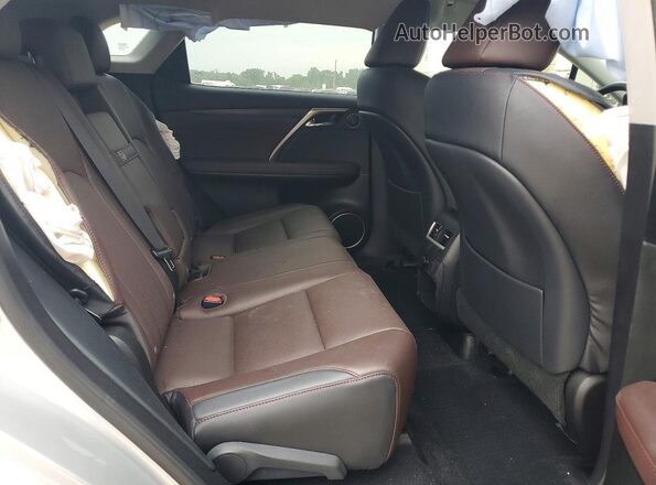2T2BZMCA4GC041771 2016 LEXUS RX Silver Widok wnętrza z tyłu