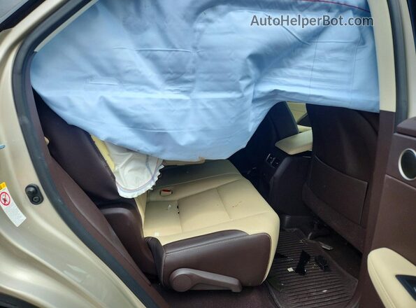 2T2BZMCA4HC079230 2017 LEXUS RX Beige Widok wnętrza z tyłu