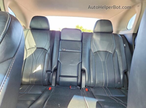 2T2BZMCA5HC074098 2017 LEXUS RX Silver Widok tylnych siedzeń