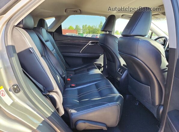 2T2BZMCA5HC074098 2017 LEXUS RX Silver Widok wnętrza z tyłu