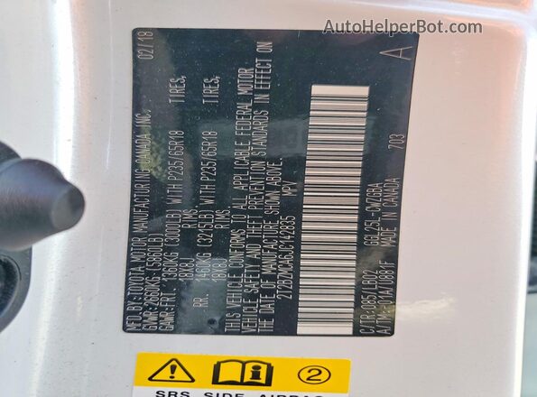 2T2BZMCA6JC142835 2018 LEXUS RX White VIN կոդի պիտակի տեսք
