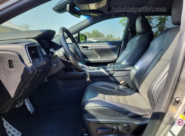 2T2BZMCA6JC158954 2018 LEXUS RX Серый Вид салона спереди