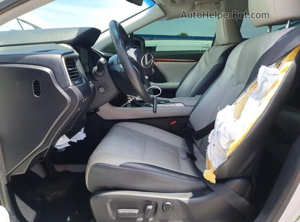2T2BZMCA8JC140326 2018 LEXUS RX White Widok wnętrza z przodu