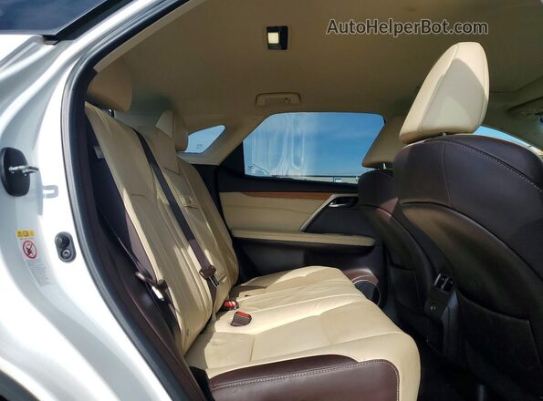 2T2BZMCA8KC192847 2019 LEXUS RX White Vista interior trasera