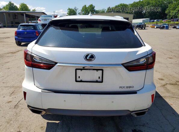 2T2BZMCAXHC123182 2017 LEXUS RX White Հետևի տեսք