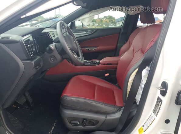2T2GDCAZ4RC014130 2024 LEXUS NX White Front interior view