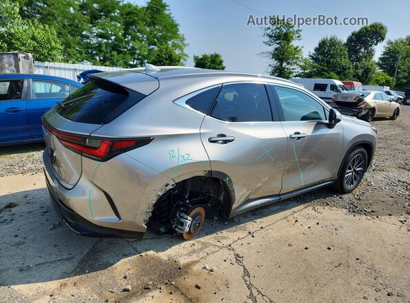 2T2GGCEZ9NC013373 2022 LEXUS NX Silver Trasero derecho