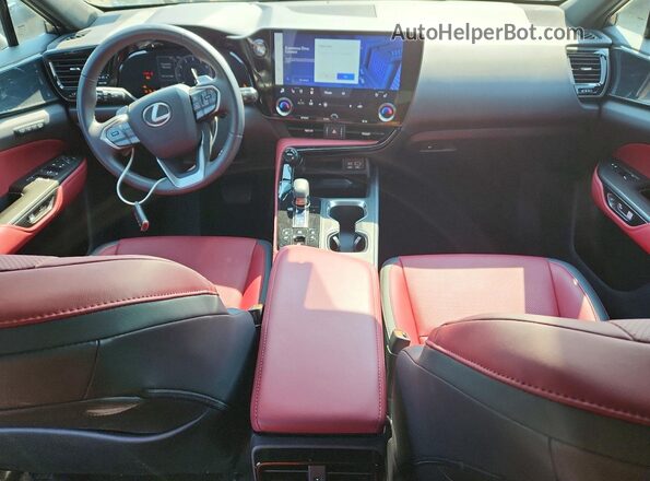 2T2GGCEZ9NC013373 2022 LEXUS NX Silver Vista del salpicadero