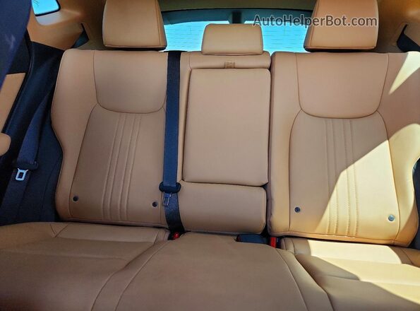 2T2GKCEZ0SC055215 2025 LEXUS NX Green Vista de los asientos traseros