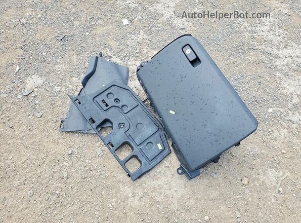 2T2GKCEZ2NC006764 2022 LEXUS NX Black Vista de la etiqueta del VIN