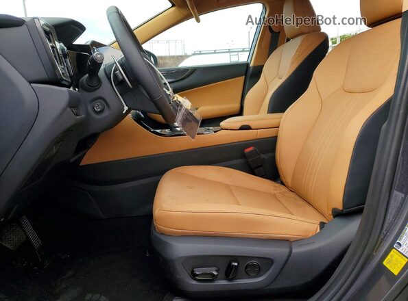 2T2GKCEZXTC063114 2026 LEXUS NX Gray Вид салону спереду