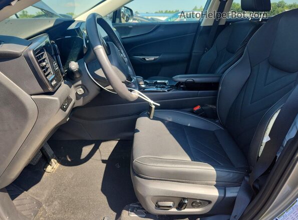 2T2HGCEZXSC061092 2025 LEXUS NX Серебряный Вид салона спереди