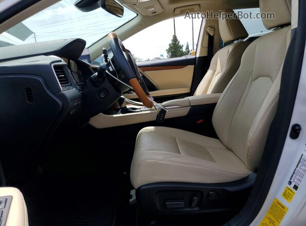 2T2HGMDA7NC085792 2022 LEXUS RX White Widok wnętrza z przodu