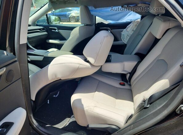 2T2HZMAA5MC201214 2021 LEXUS RX Черный Вид задней части салона