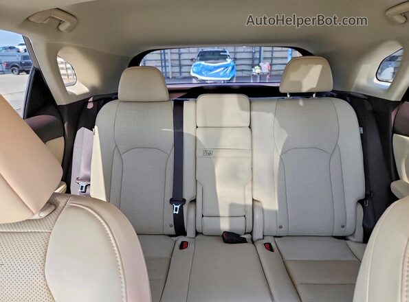 2T2HZMAA8LC155506 2020 LEXUS RX Серебряный Вид задних сидений