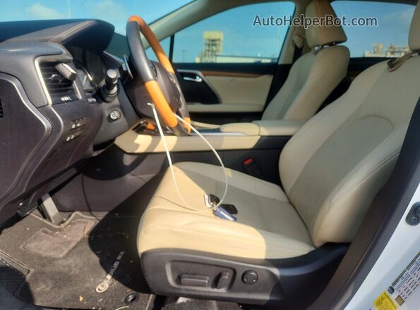 2T2HZMAA9MC205394 2021 LEXUS RX White წინა სალონის ხედი
