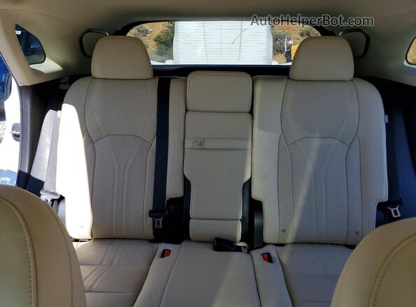 2T2JGMDA0MC068218 2021 LEXUS RX Белый Вид задних сидений