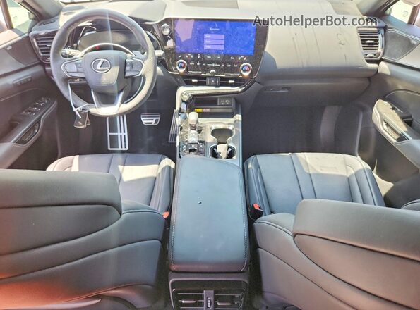 2T2KGCEZ0RC058203 2024 LEXUS NX Серый Вид панели приборов