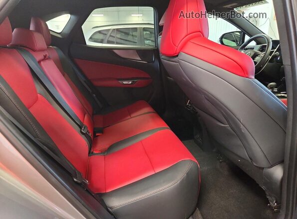 2T2KGCEZ3TC109409 2026 LEXUS NX Silver Вид задньої частини салону