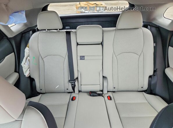 2T2ZZMCA1JC103374 2018 LEXUS RX White Vista de los asientos traseros